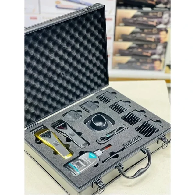 جعبه ماشین اصلاح سر و صورت حرفه‌ای وی جی آر مدل V-015